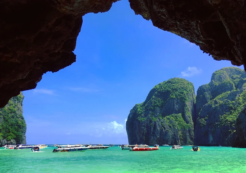 Maya Bay i transfer na Koh Lantę