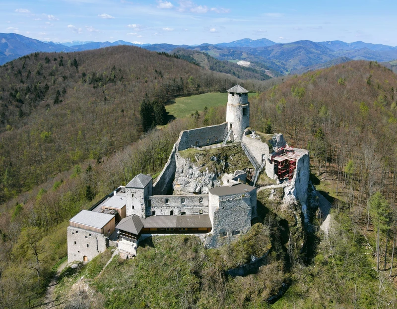 Zamek Araburg