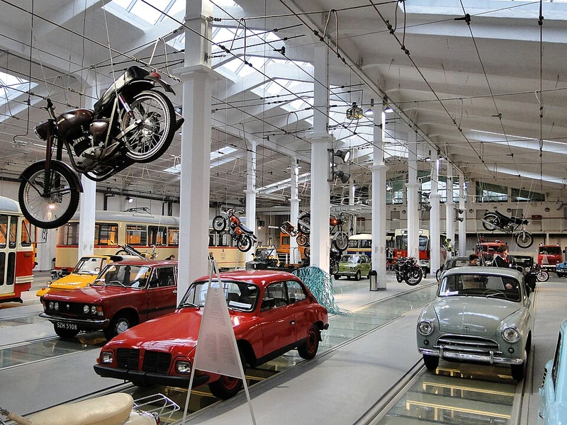 Muzeum Techniki i Komunikacji - Zajezdnia Sztuki